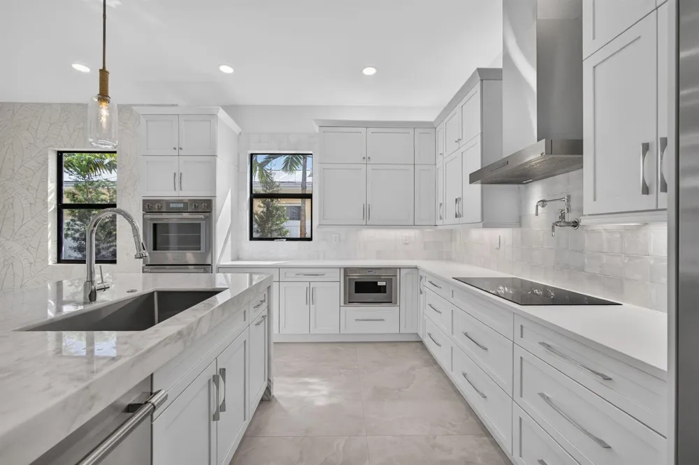 131 Edwards Lane Palm Beach Shores, FL 33404
