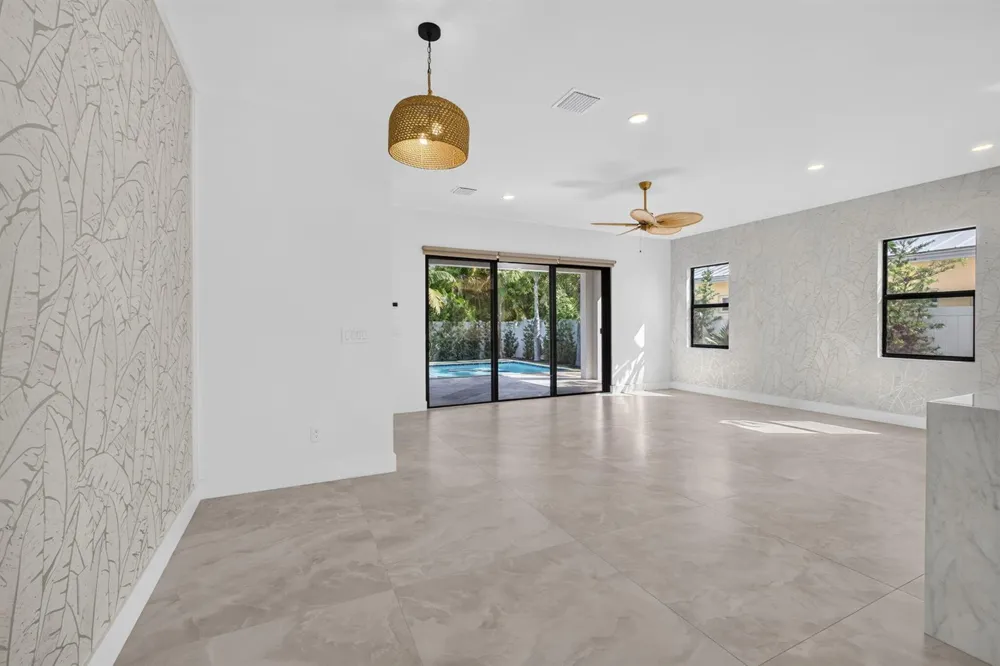131 Edwards Lane Palm Beach Shores, FL 33404