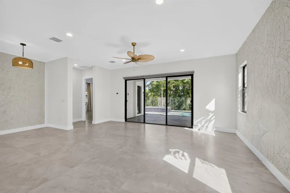 131 Edwards Lane Palm Beach Shores, FL 33404
