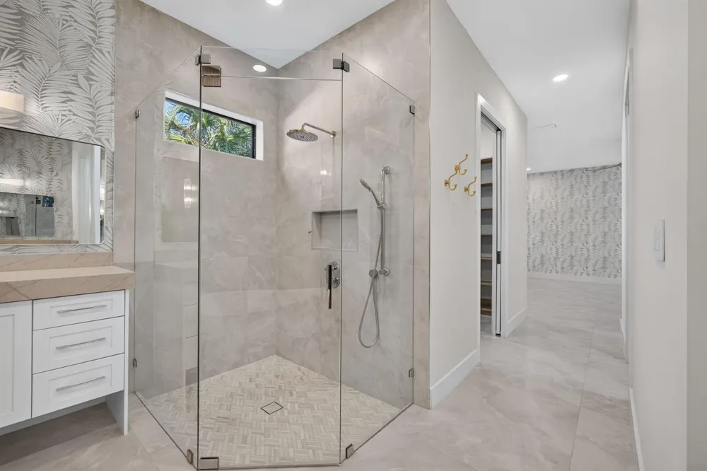 131 Edwards Lane Palm Beach Shores, FL 33404
