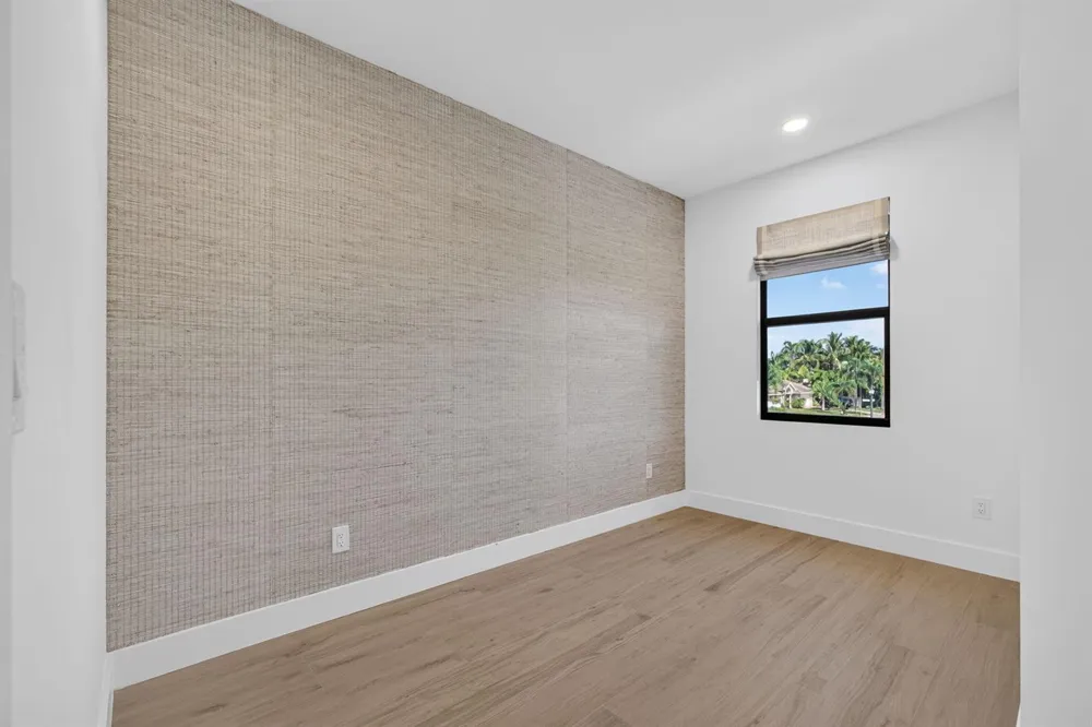 131 Edwards Lane Palm Beach Shores, FL 33404