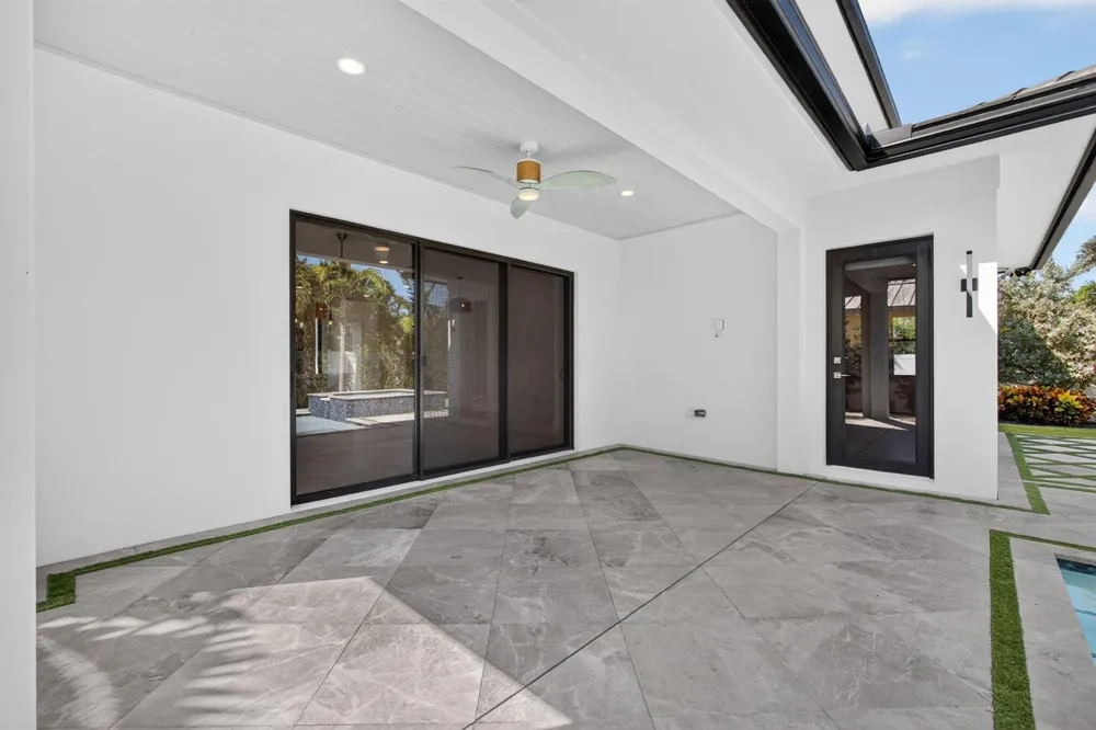 131 Edwards Lane Palm Beach Shores, FL 33404