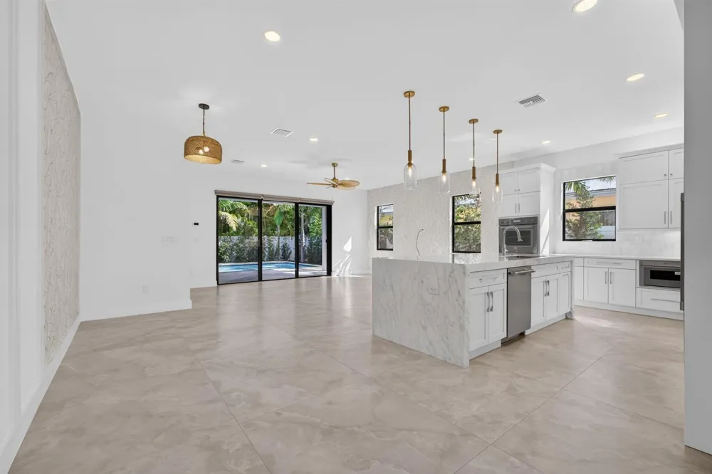 131 Edwards Lane Palm Beach Shores, FL 33404