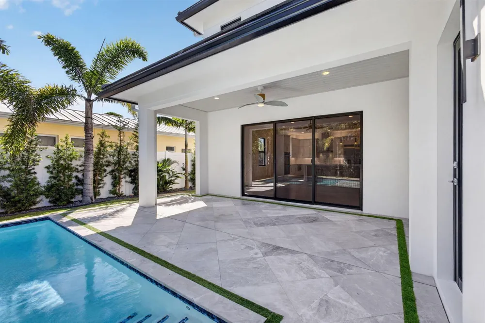 131 Edwards Lane Palm Beach Shores, FL 33404