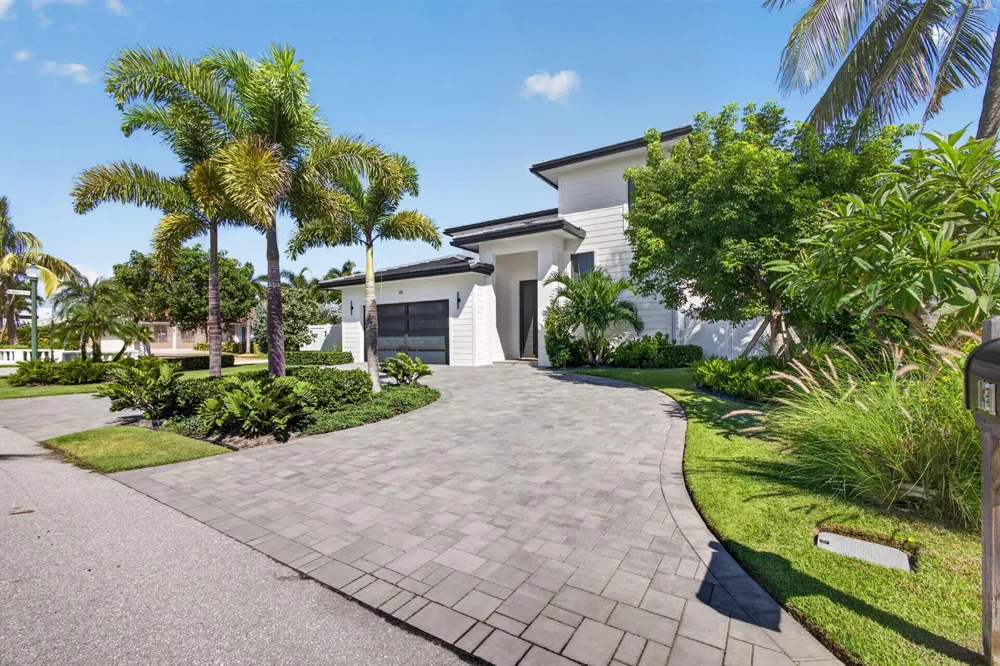131 Edwards Lane Palm Beach Shores, FL 33404