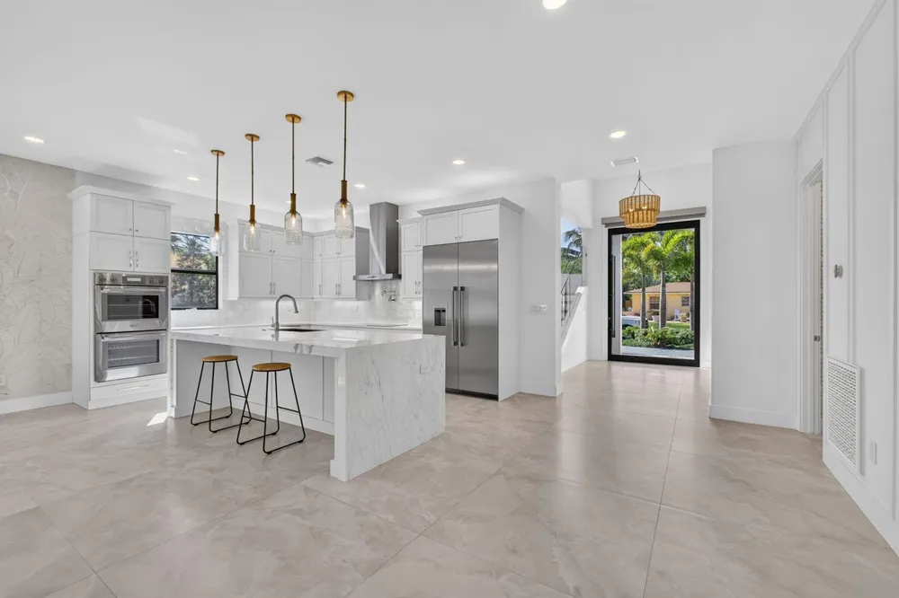131 Edwards Lane Palm Beach Shores, FL 33404