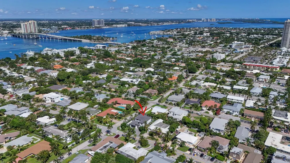 131 Edwards Lane Palm Beach Shores, FL 33404