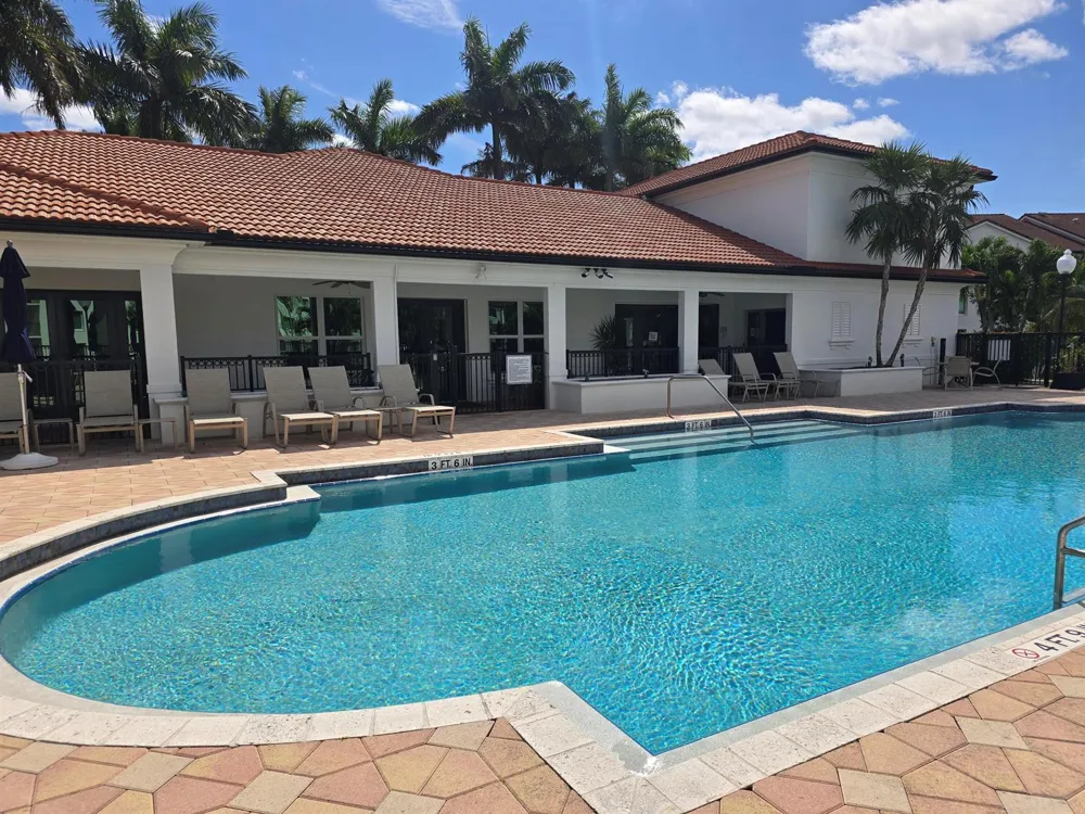 701 Villa Circle Boynton Beach, FL 33435