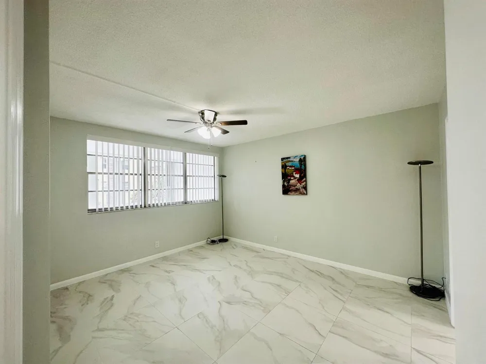 1333 E HALLANDALE BEACH BOULEVARD #302 Hallandale Beach, FL 33009