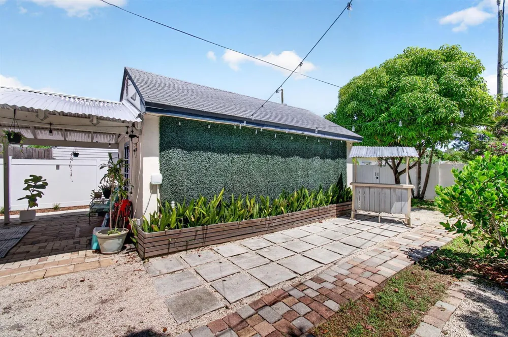 612 C STREET Lake Worth, FL 33460