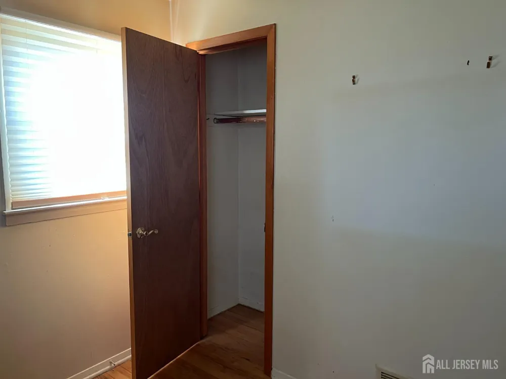 31 Mercer Road Old Bridge, NJ 08857