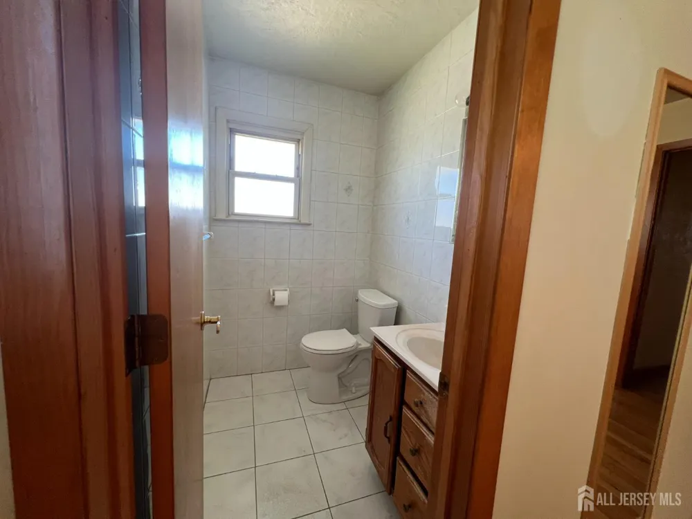 31 Mercer Road Old Bridge, NJ 08857