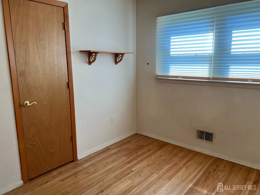 31 Mercer Road Old Bridge, NJ 08857