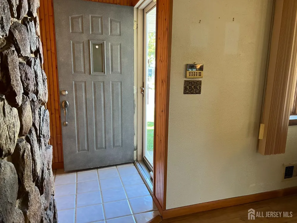31 Mercer Road Old Bridge, NJ 08857
