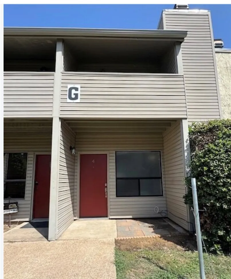 1900 Dartmouth Street #G4 College Station, TX 77840