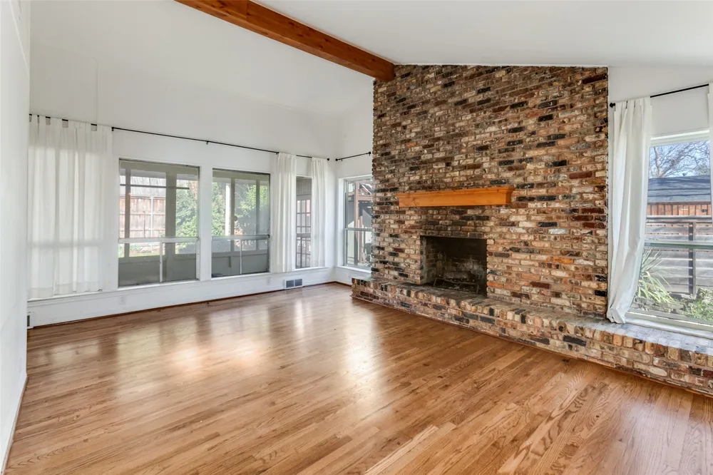 9759 Shoreview Road Dallas, TX 75238