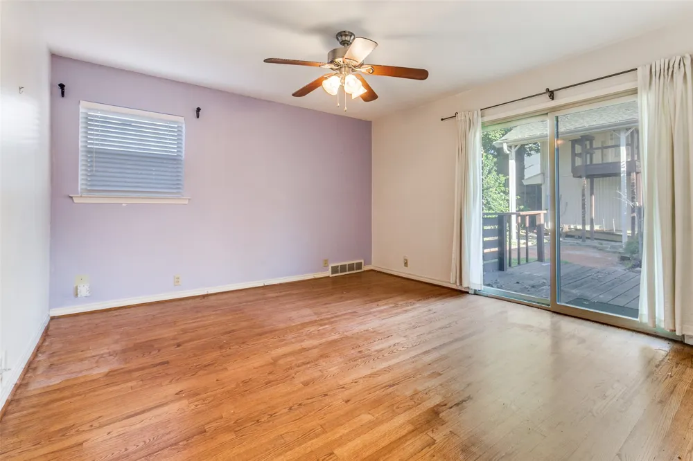 9759 Shoreview Road Dallas, TX 75238