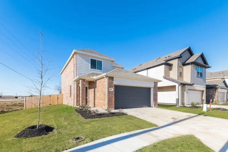 1300 Ester Lane Ennis, TX 75119