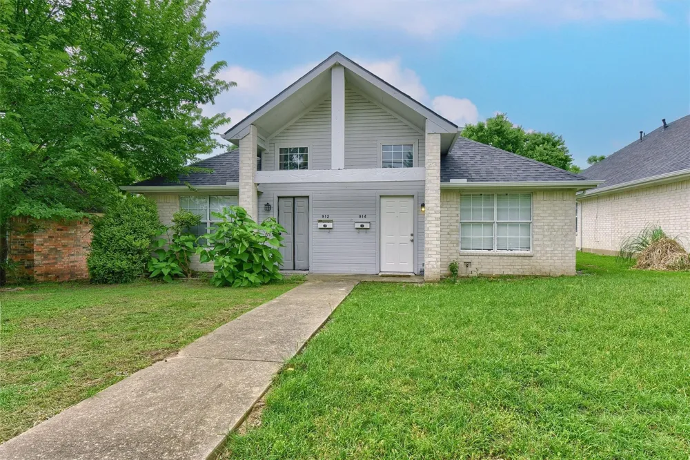 914 W Houston Street Sherman, TX 75092