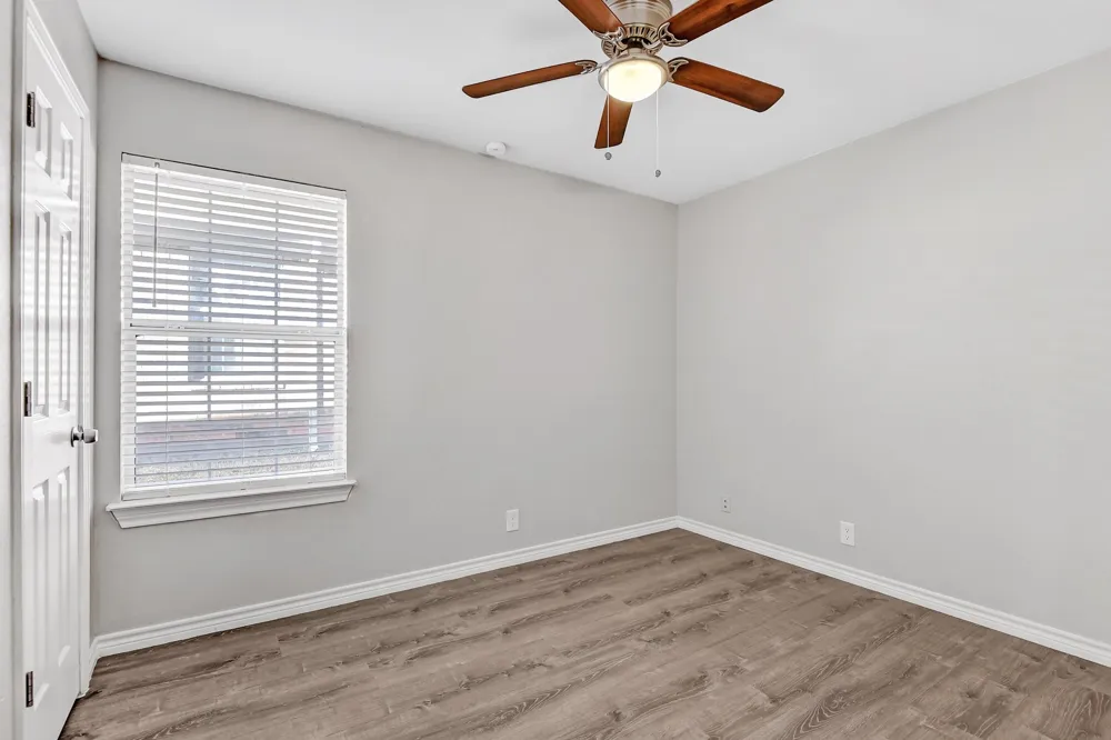 914 W Houston Street Sherman, TX 75092