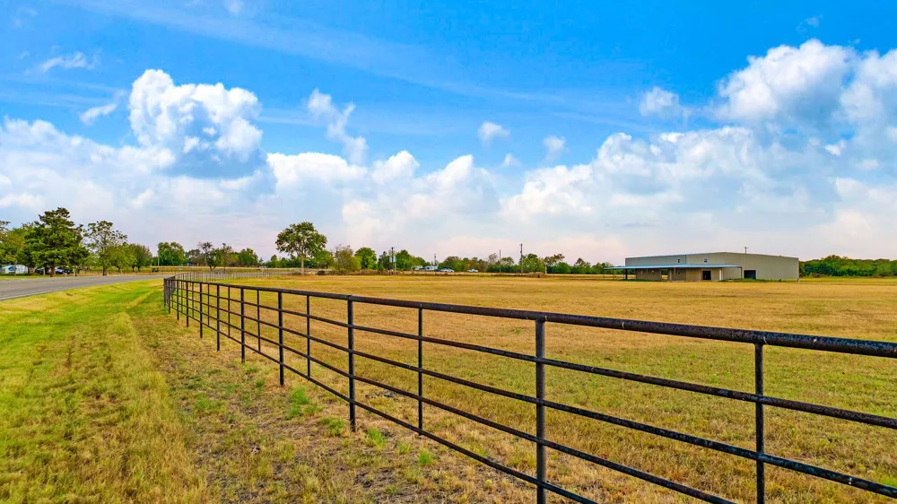 7222 FM 905 Paris, TX 75460