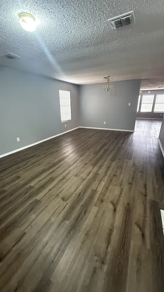 3040 Clemente Drive Grand Prairie, TX 75052