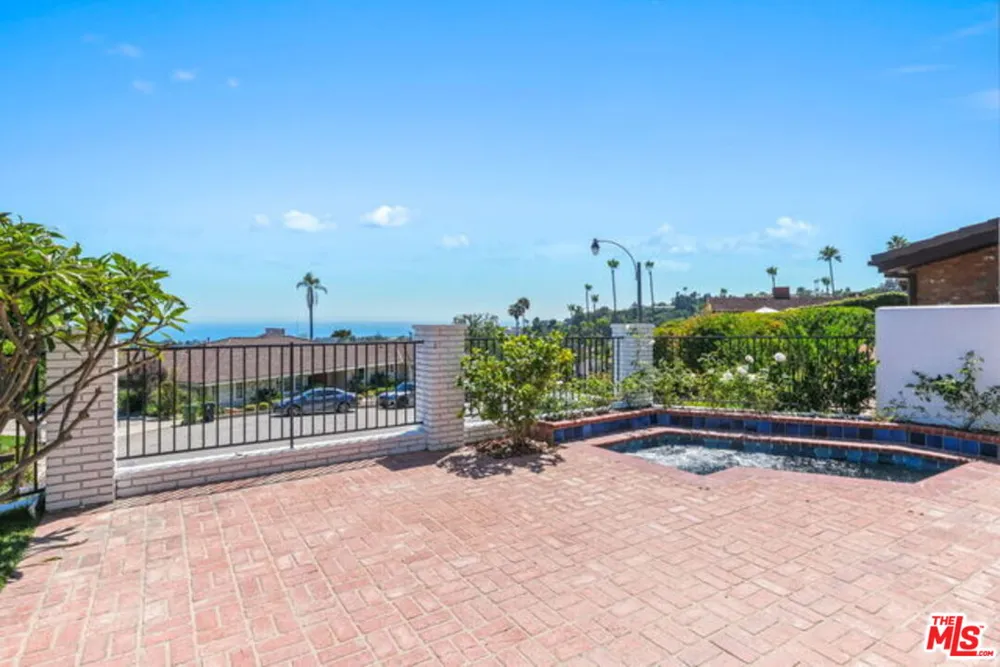 1175 Las Pulgas Place Pacific Palisades, CA 90272