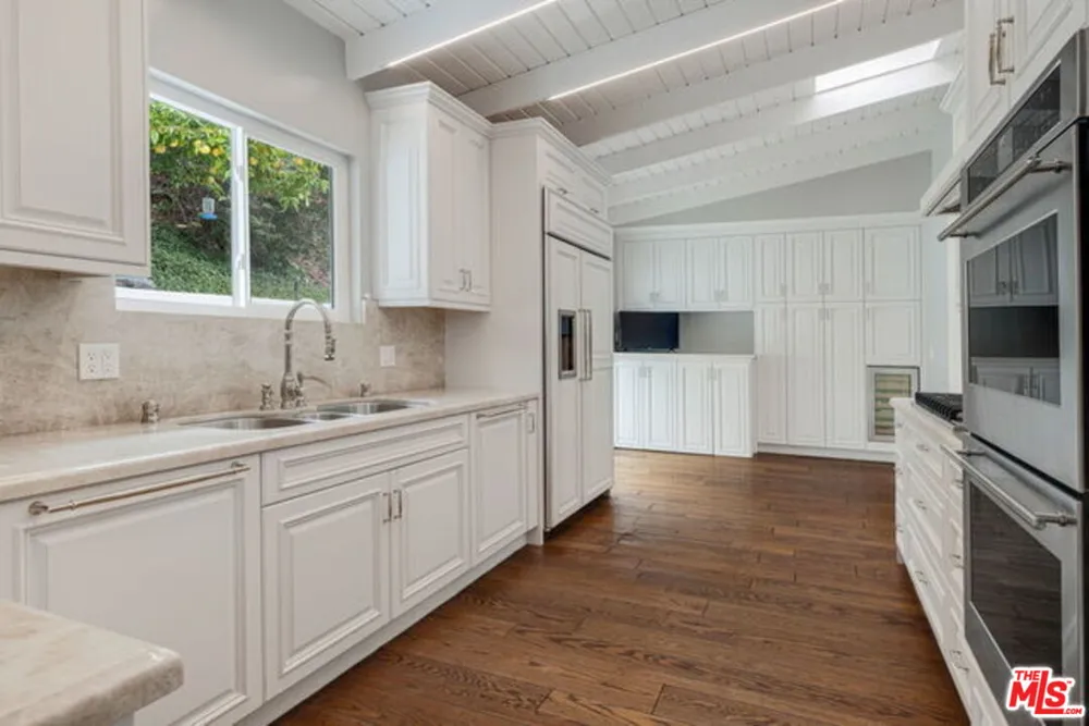 1175 Las Pulgas Place Pacific Palisades, CA 90272