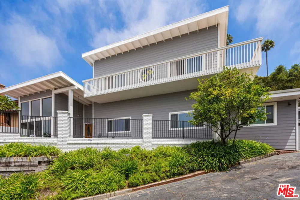 1175 Las Pulgas Place Pacific Palisades, CA 90272