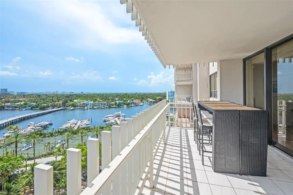 2 Grove Isle Dr #B1402 Miami, FL 33133