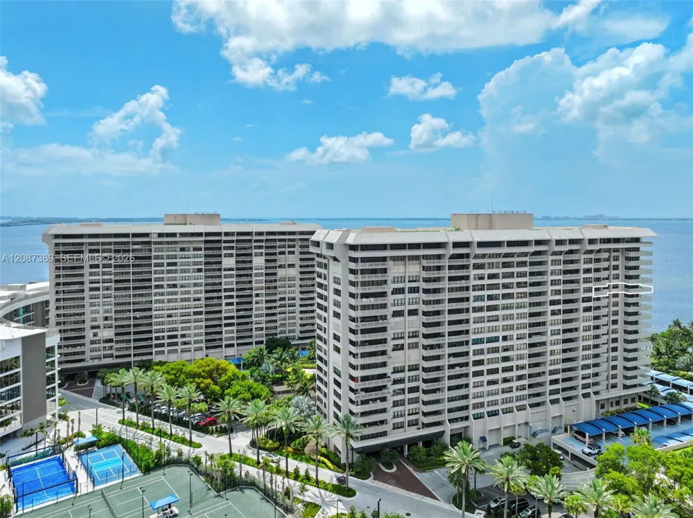 2 Grove Isle Dr #B1402 Miami, FL 33133