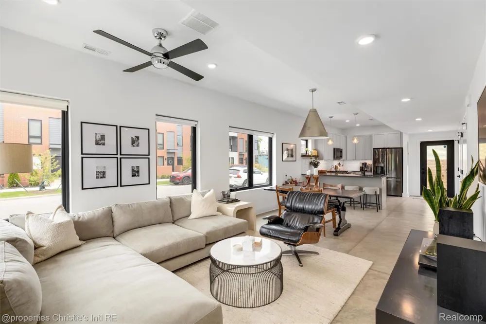 1803 Perry Street #9 Detroit City, MI 48216