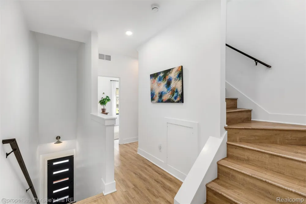 1803 Perry Street #9 Detroit City, MI 48216
