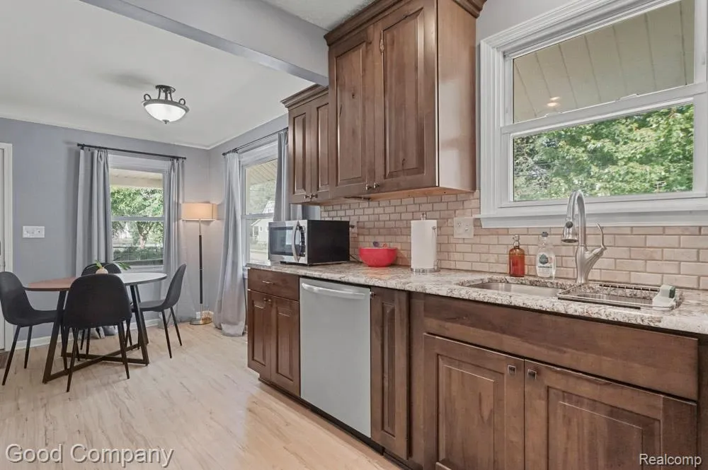 1102 S Wilson Avenue Royal Oak City, MI 48067