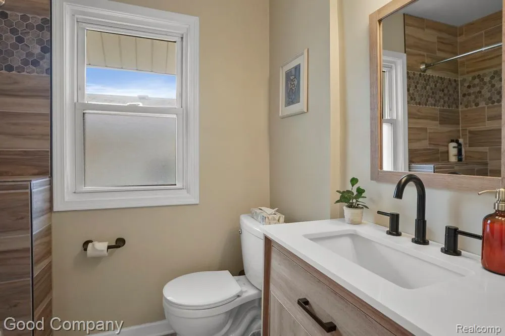 1102 S Wilson Avenue Royal Oak City, MI 48067