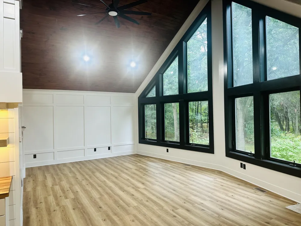 1505 Green Creek Road Laketon Township, MI 49445