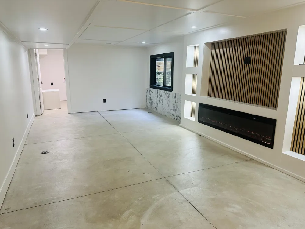 1505 Green Creek Road Laketon Township, MI 49445