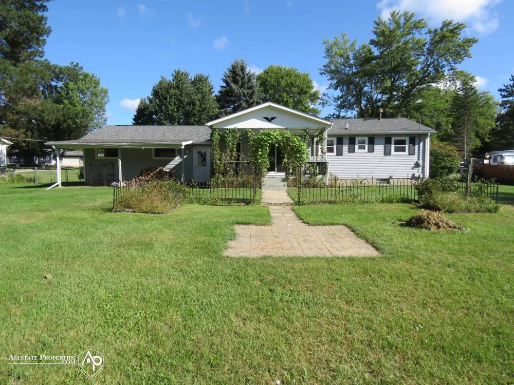 2540 David Lane Lane Mayfield Township, MI 48446
