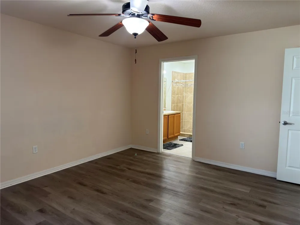 11340 SOUTHWIND LAKE DRIVE Gibsonton, FL 33534