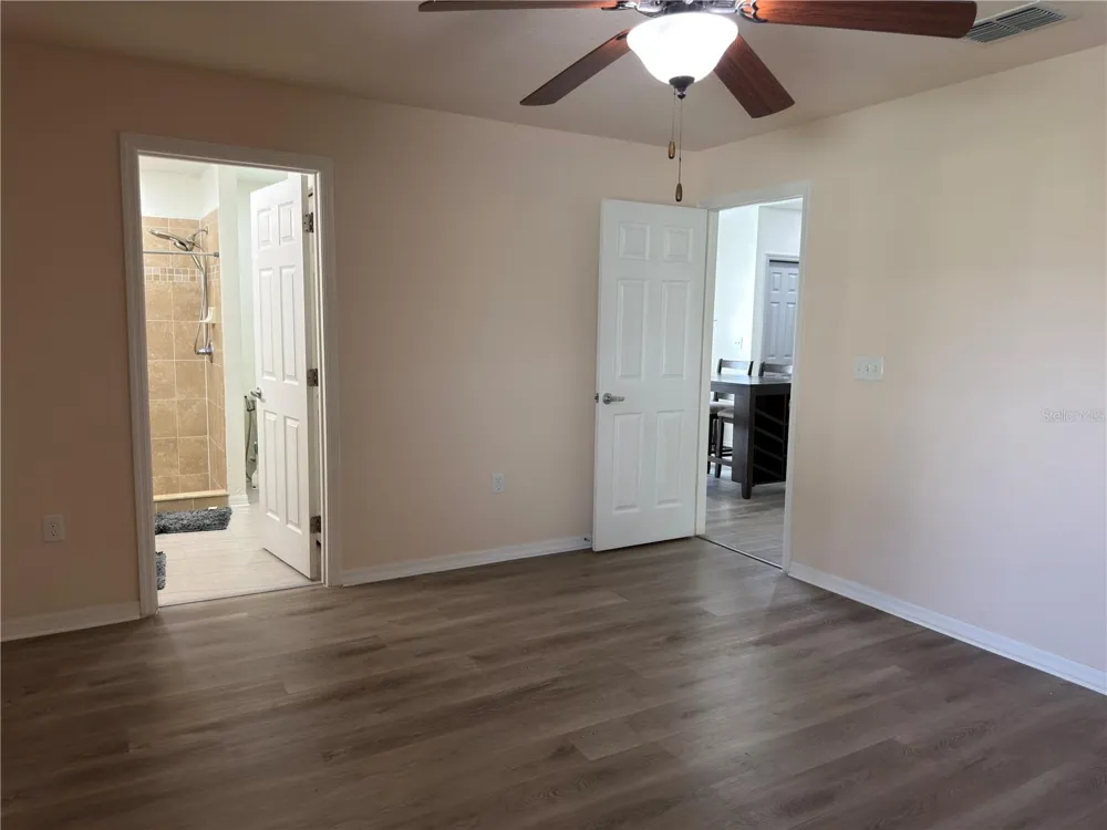 11340 SOUTHWIND LAKE DRIVE Gibsonton, FL 33534