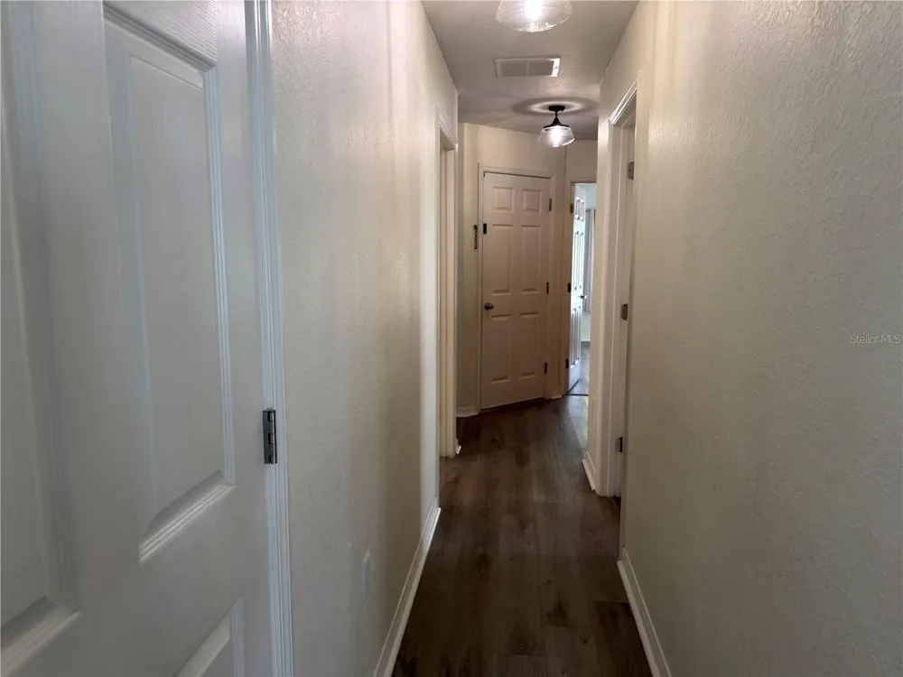 11340 SOUTHWIND LAKE DRIVE Gibsonton, FL 33534