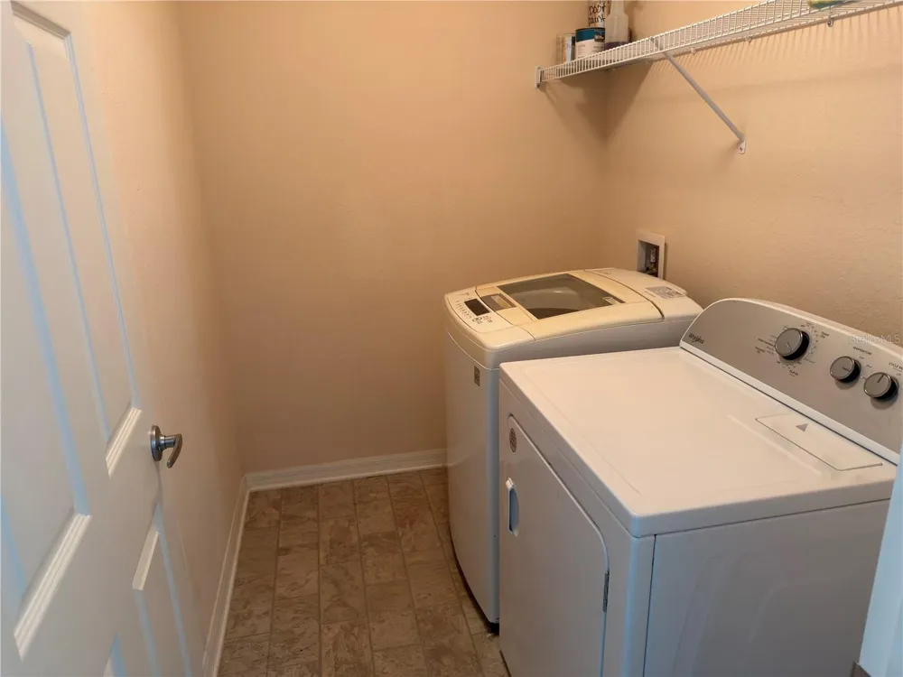 11340 SOUTHWIND LAKE DRIVE Gibsonton, FL 33534
