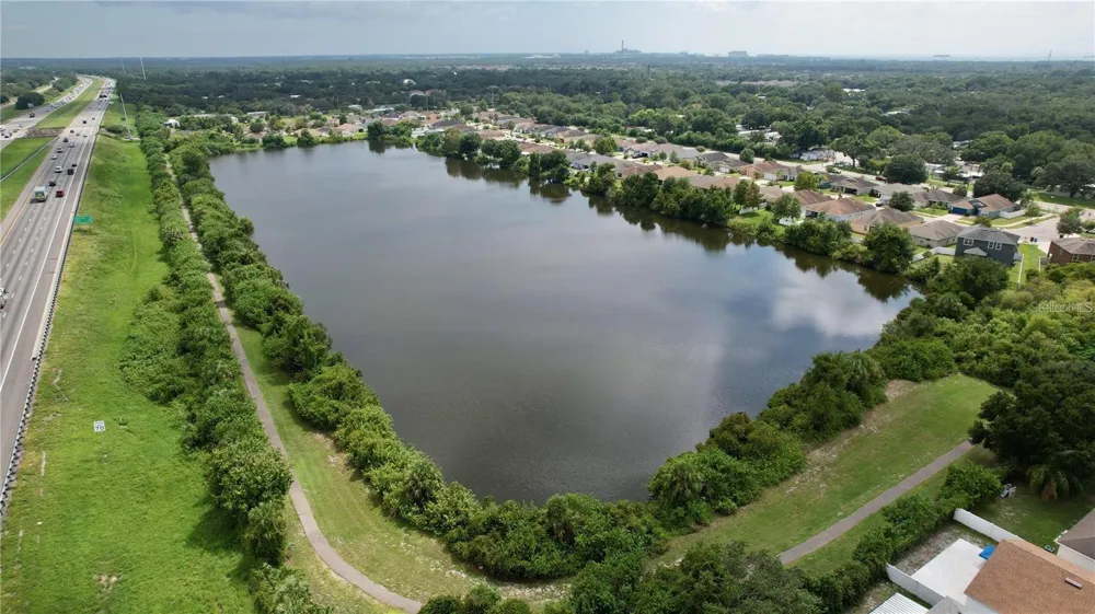 11340 SOUTHWIND LAKE DRIVE Gibsonton, FL 33534