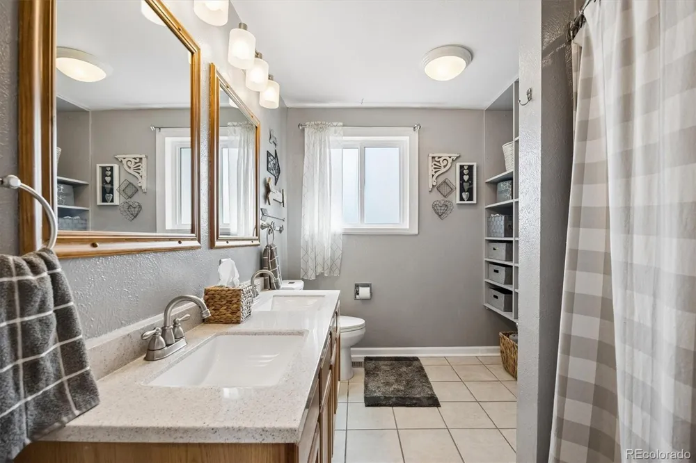 15882 E Girard Place Aurora, CO 80013