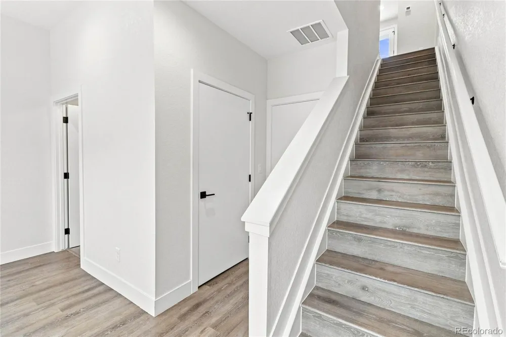 5256 W 16 AVENUE Lakewood, CO 80214