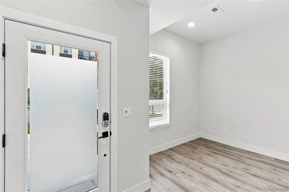 5256 W 16 AVENUE Lakewood, CO 80214
