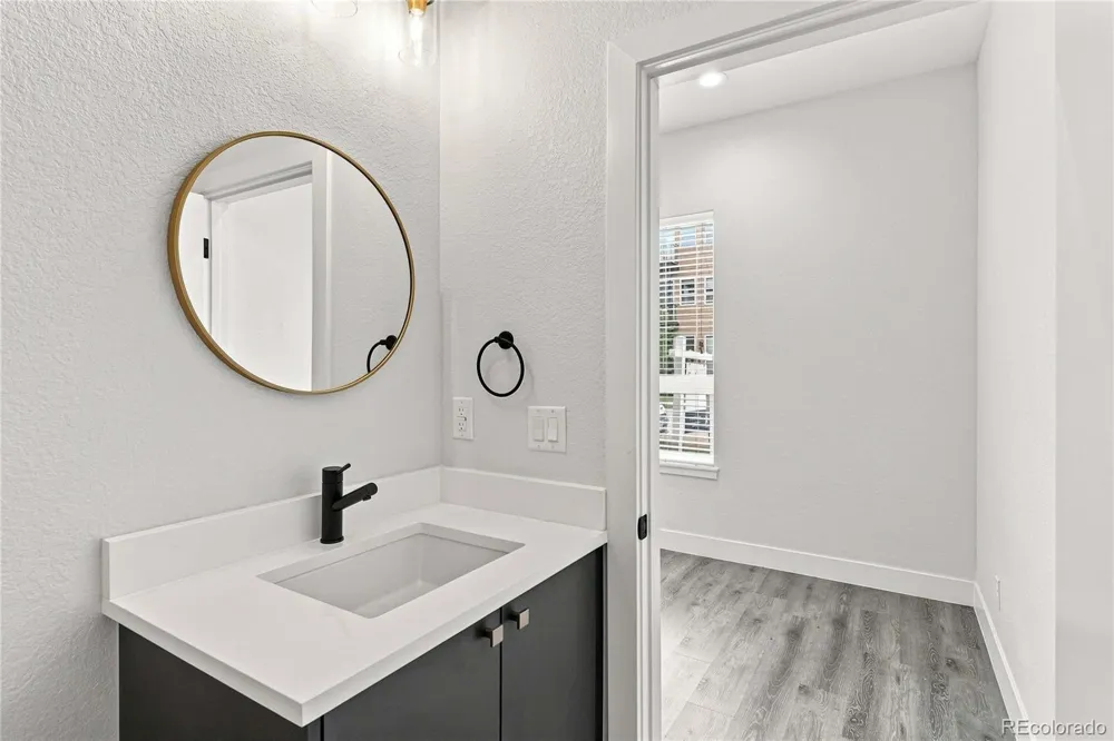 5256 W 16 AVENUE Lakewood, CO 80214