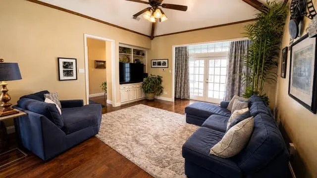 5719 Covehaven Drive Dallas, TX 75252