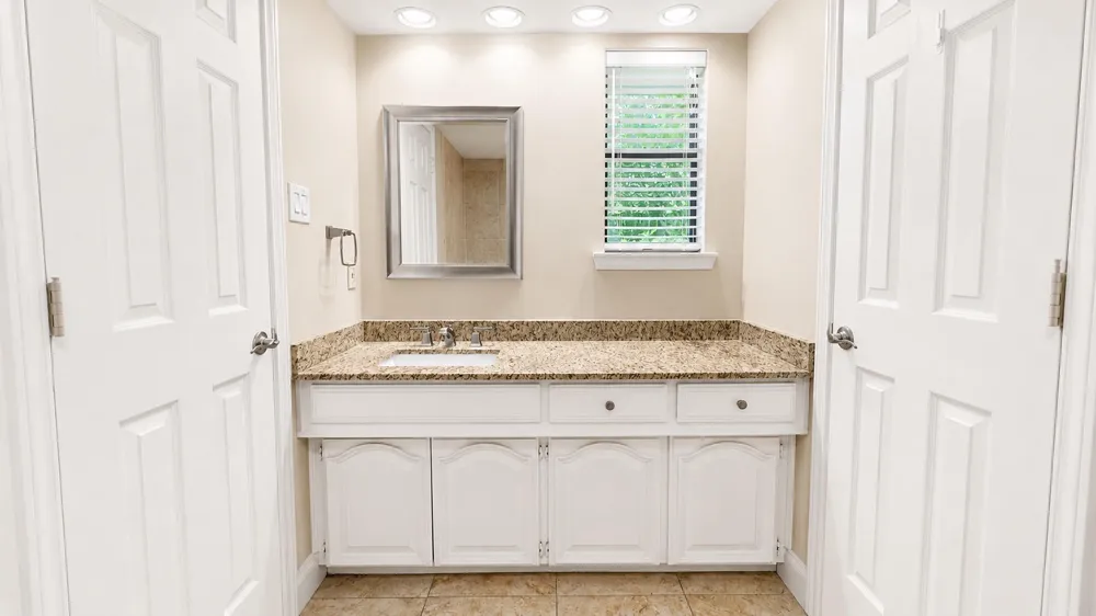5719 Covehaven Drive Dallas, TX 75252