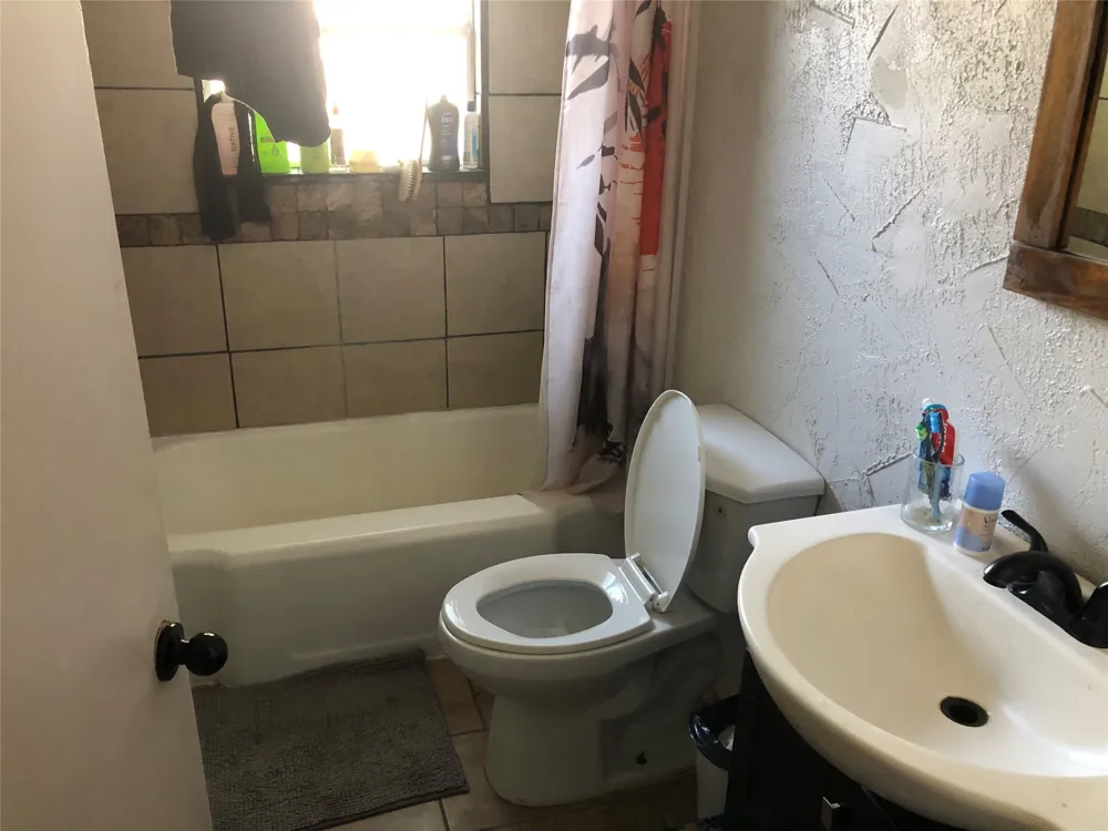 404 Mill Street Bowie, TX 76230